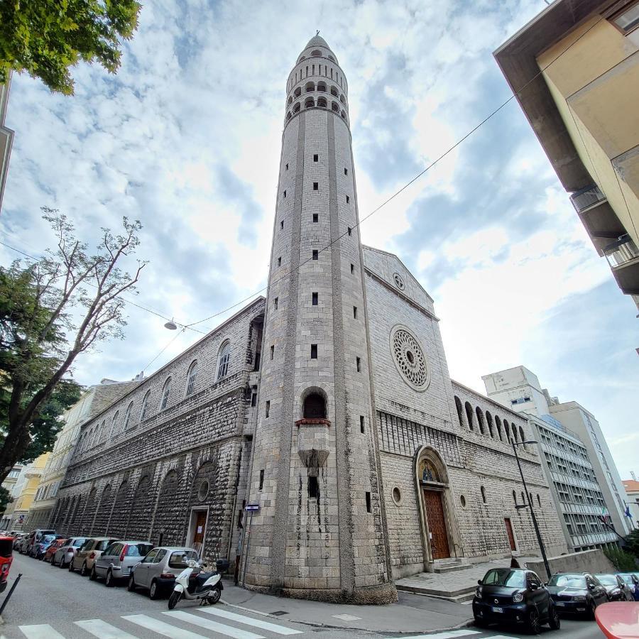 B&B Excelsior Trieste Bagian luar foto